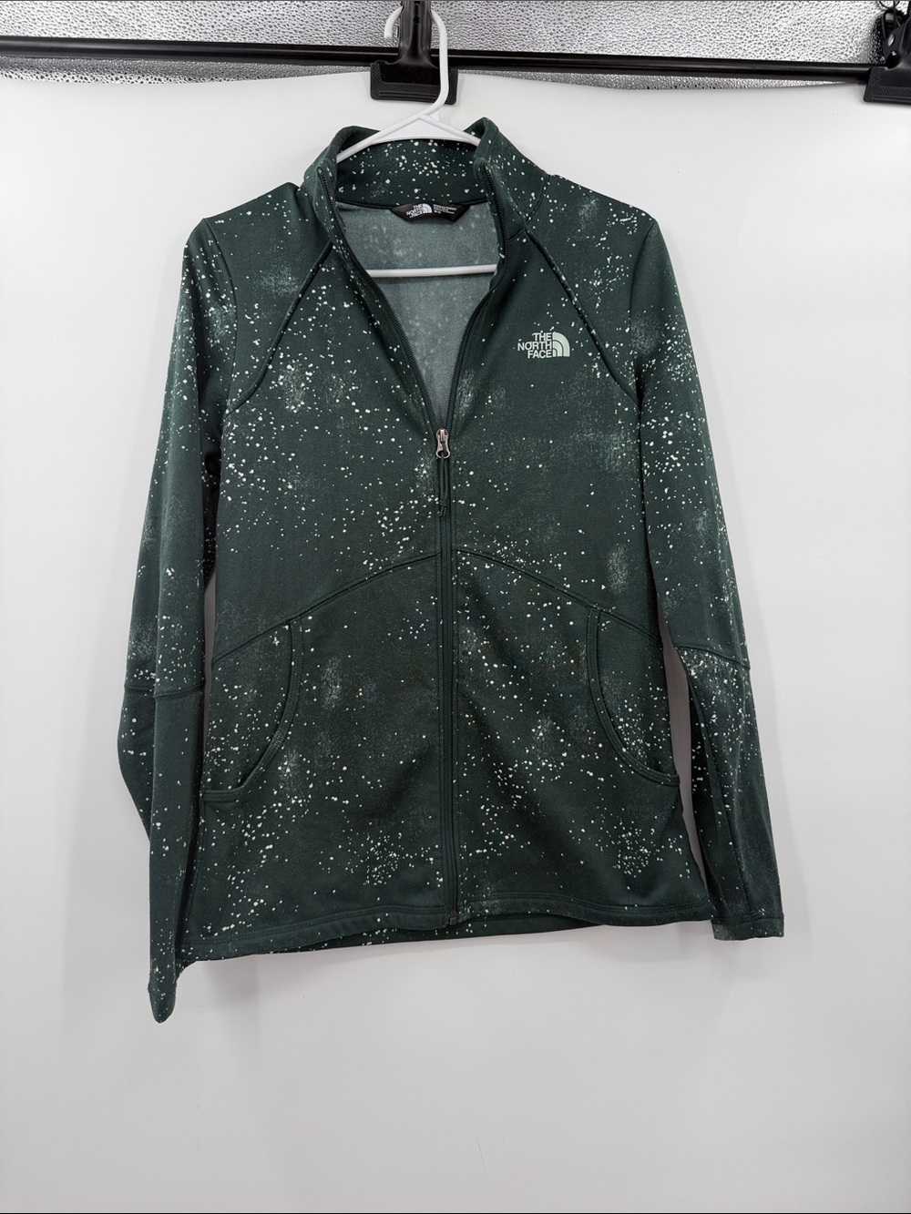 The north face women’s zip up